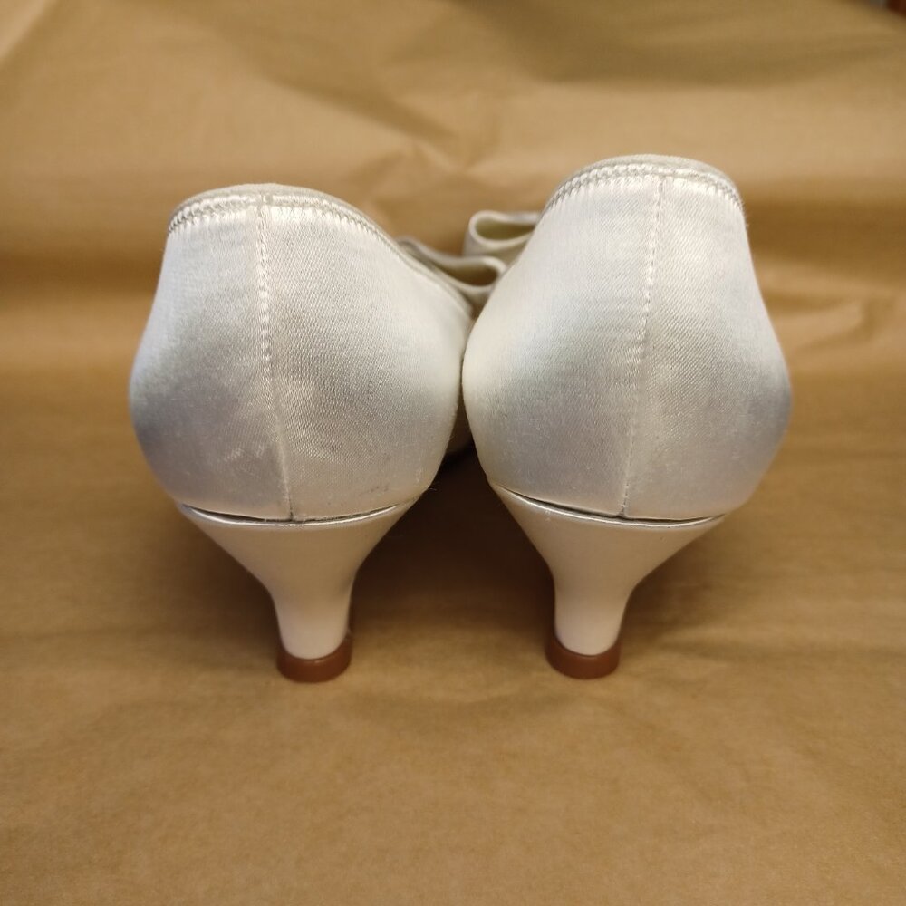 Vintage 80s Dyeable Satin Wedding Shoes - Picture 6 of 12